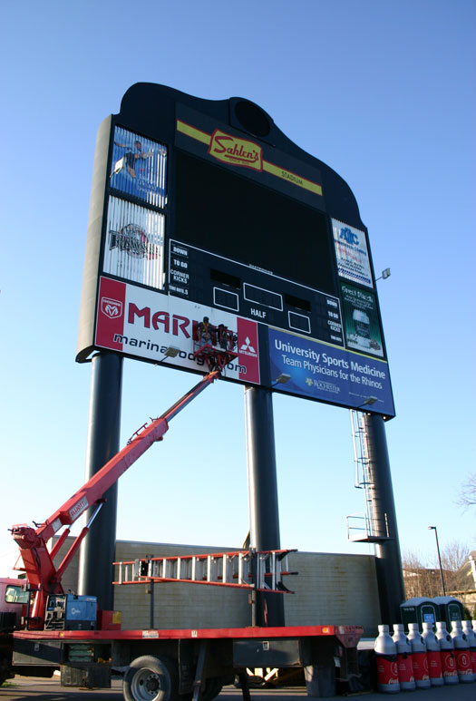 Sahlens-Stadium-sign-Repair